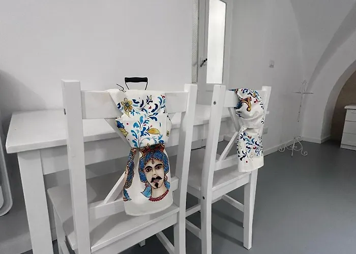 Apartment White Dome Retriet