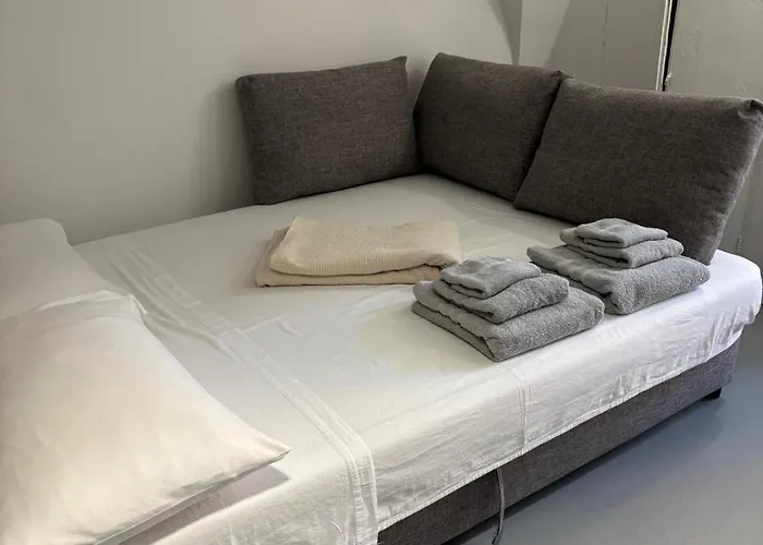 White Dome Retriet Apartment